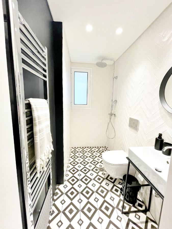 Apartamento Vouliagmeni'S Secret Garden Near The Sea Atenas Exterior foto