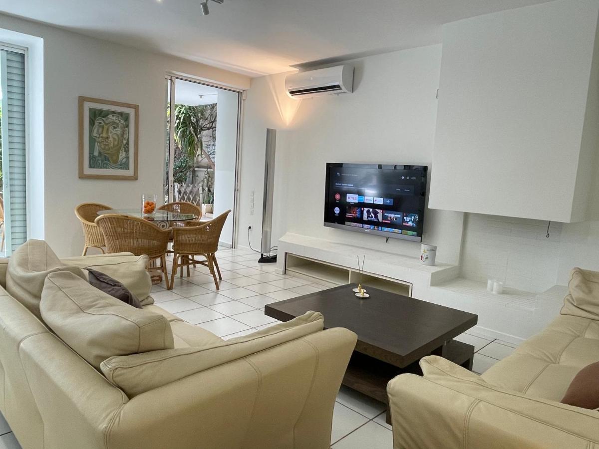 Apartamento Vouliagmeni'S Secret Garden Near The Sea Atenas Exterior foto
